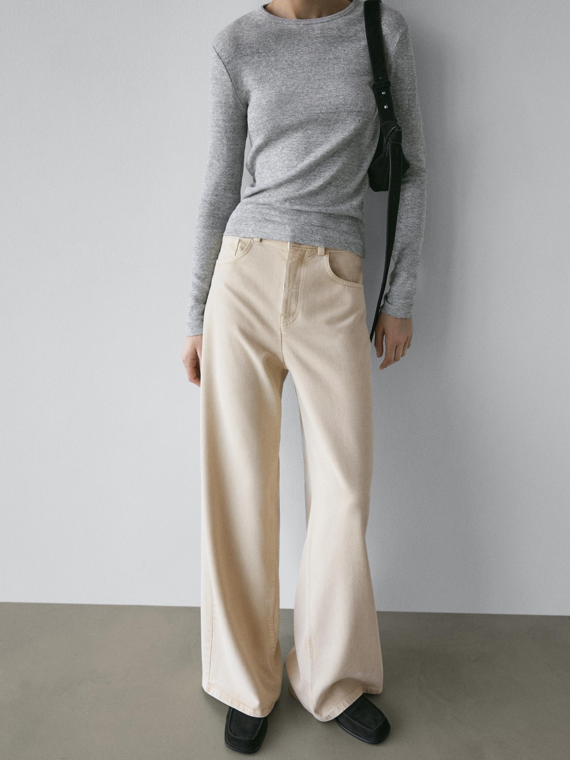 Low-rise wide-leg jeans